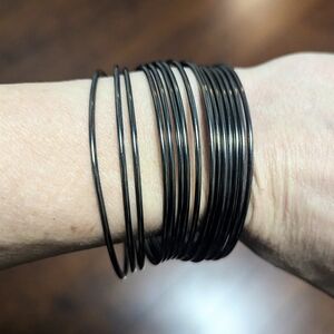 Elegant Black Bangle Set